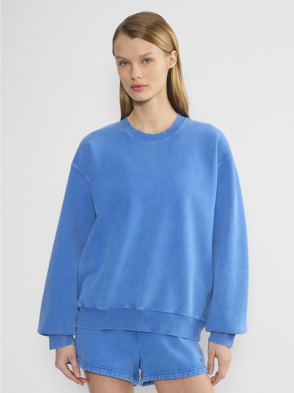 Aritzia Cozy Sweatfleece Perfect Crew Sweatshirt Sun-Faded Jazz Blue - Picture 6 of 8